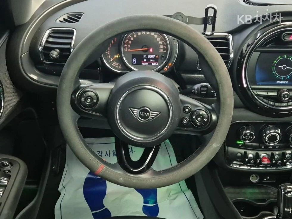 Mini Clubman 1.5, снимка 8 - Автомобили и джипове - 54769042