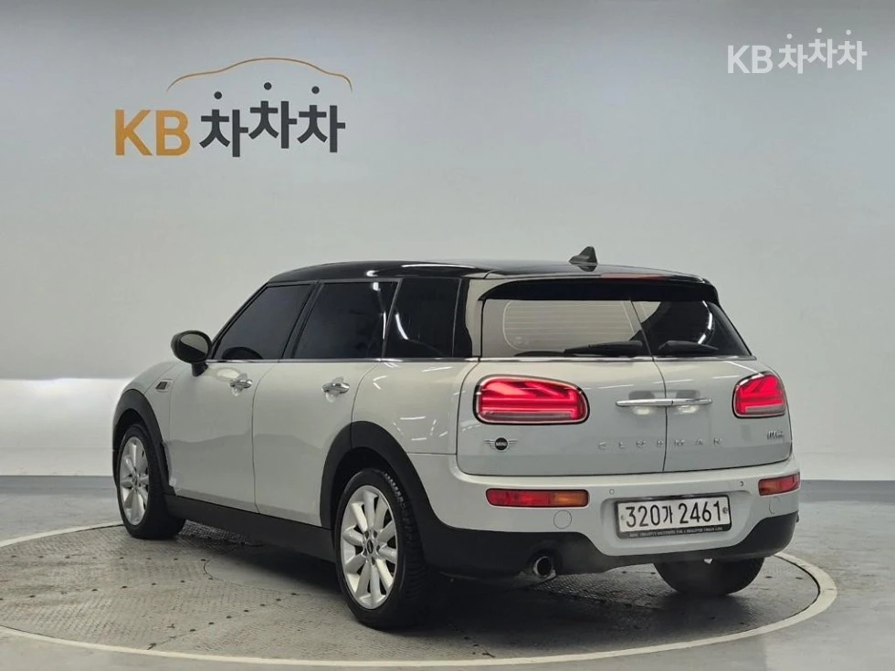 Mini Clubman 1.5, снимка 4 - Автомобили и джипове - 54769042