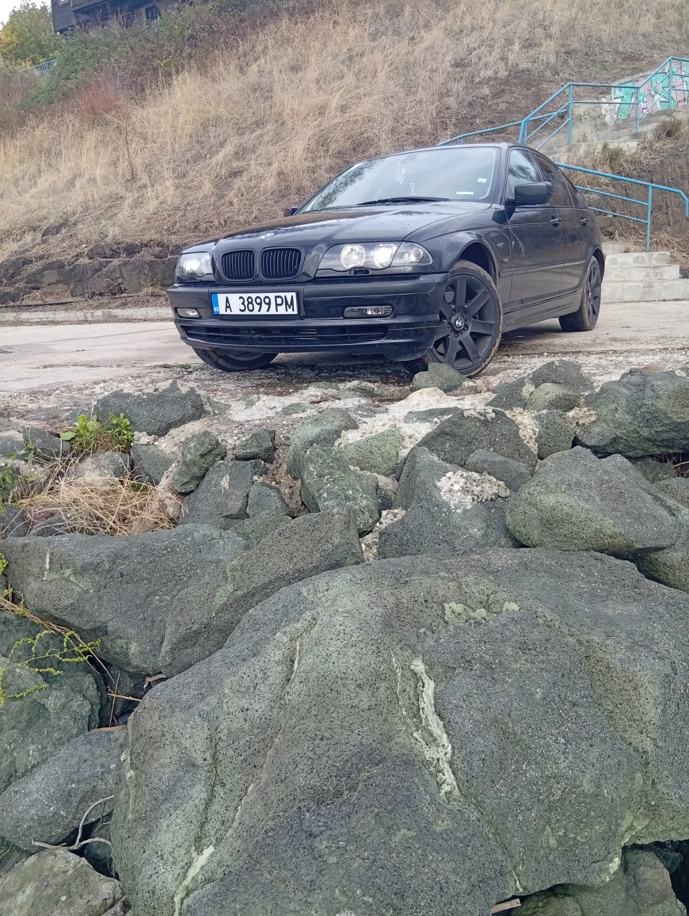 BMW 330, снимка 4 - Автомобили и джипове - 54877009