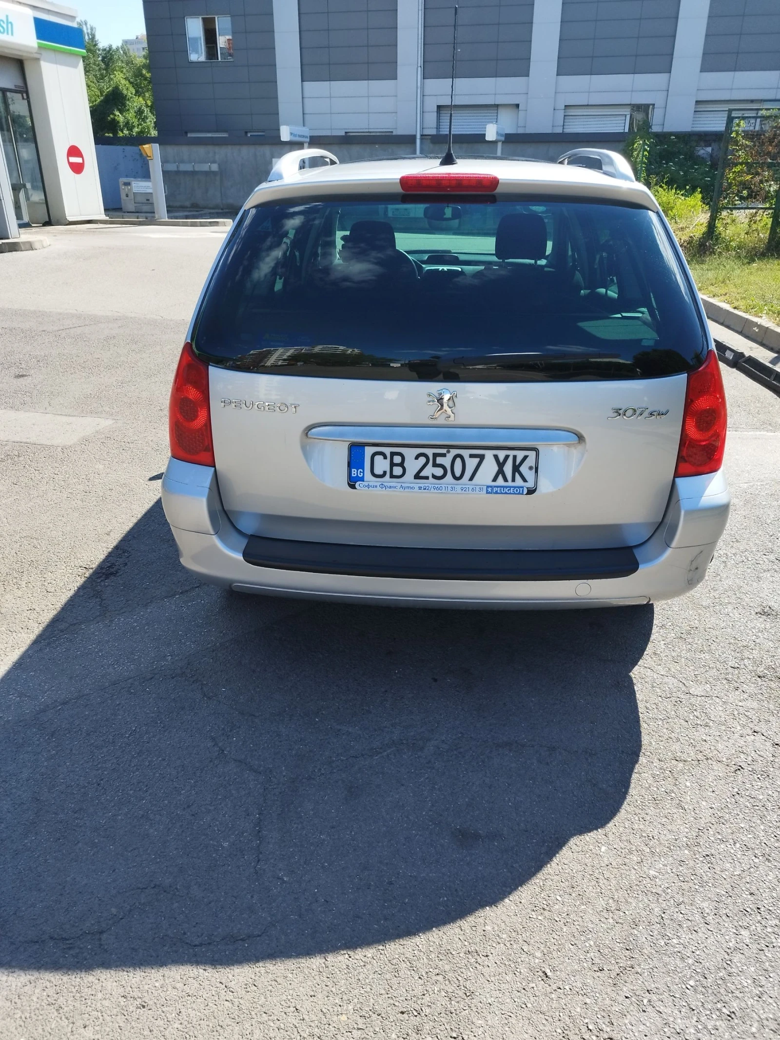 Peugeot 307 1, 6 i- АГУ, снимка 3 - Автомобили и джипове - 55235109