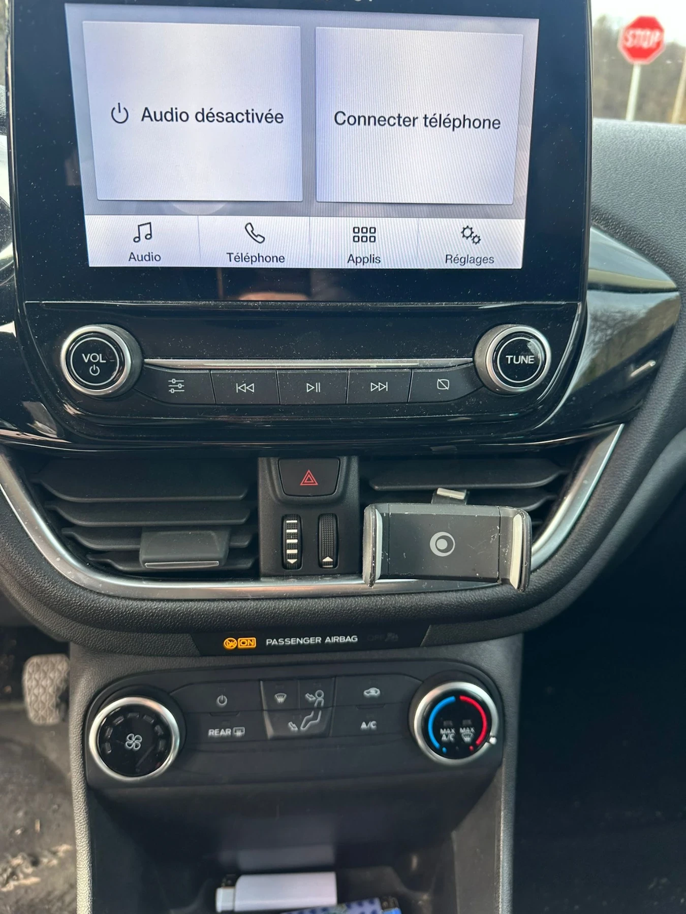 Ford Fiesta 1.5 TDCI 85 hp, снимка 8 - Автомобили и джипове - 55315123