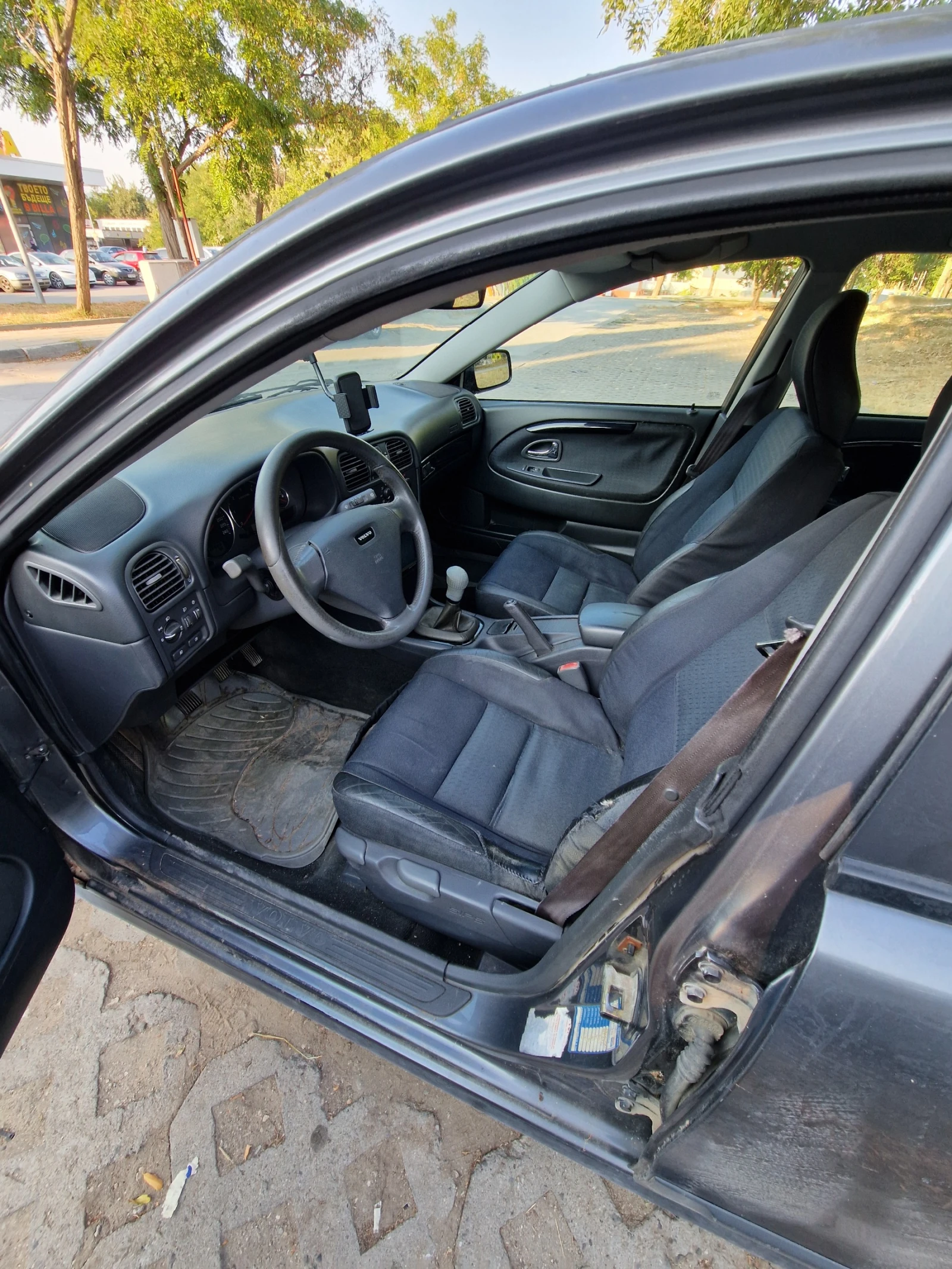 Volvo V40, снимка 9 - Автомобили и джипове - 55381387
