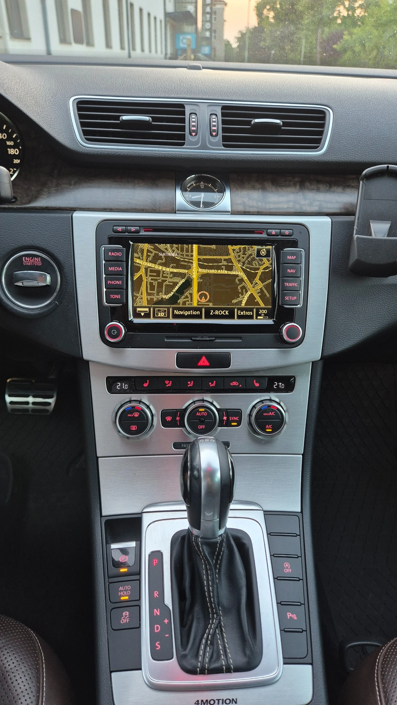 VW Passat B7 Variant R-Line 2.0 TDI 177 к.с. DSG Highline | , снимка 12 - Автомобили и джипове - 55582009