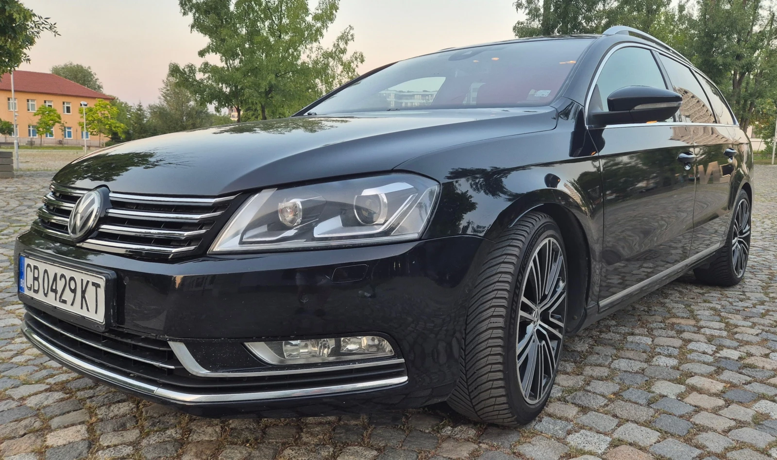 VW Passat B7 Variant R-Line 2.0 TDI 177 к.с. DSG Highline | , снимка 2 - Автомобили и джипове - 55582009