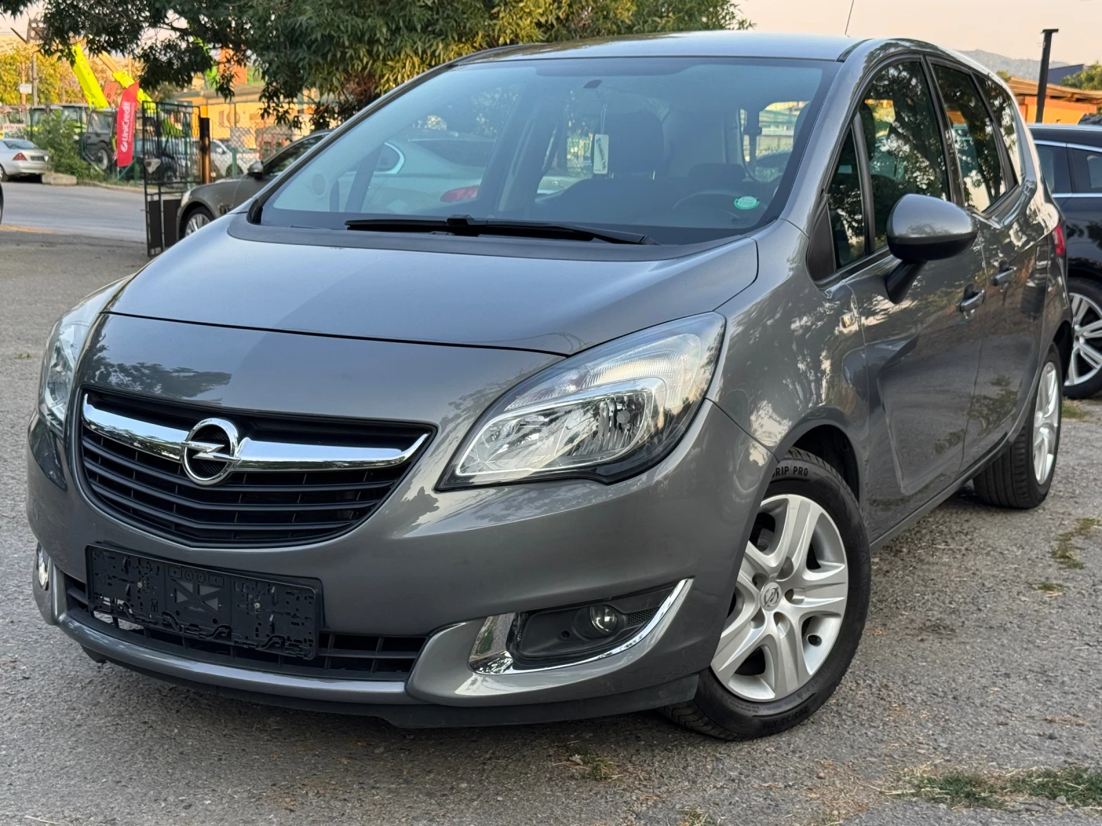 Opel Meriva Фабричен Газов Инжекцион!, снимка 2 - Автомобили и джипове - 55582843