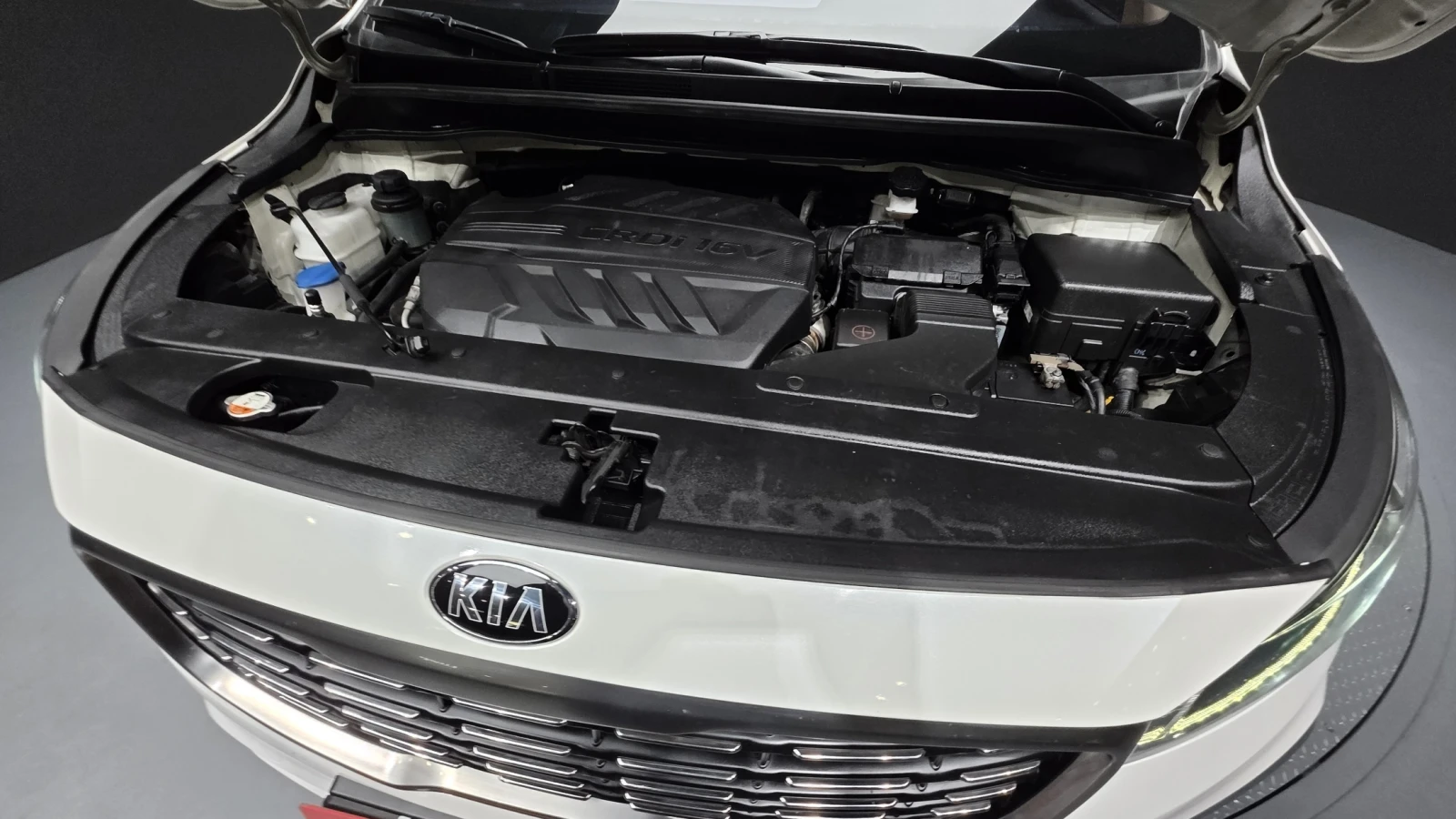 Kia Carnival BLIND SPOT* ПОДГРЕВ ВОЛАН* КРАЙНА ЦЕНА, снимка 6 - Автомобили и джипове - 55591303