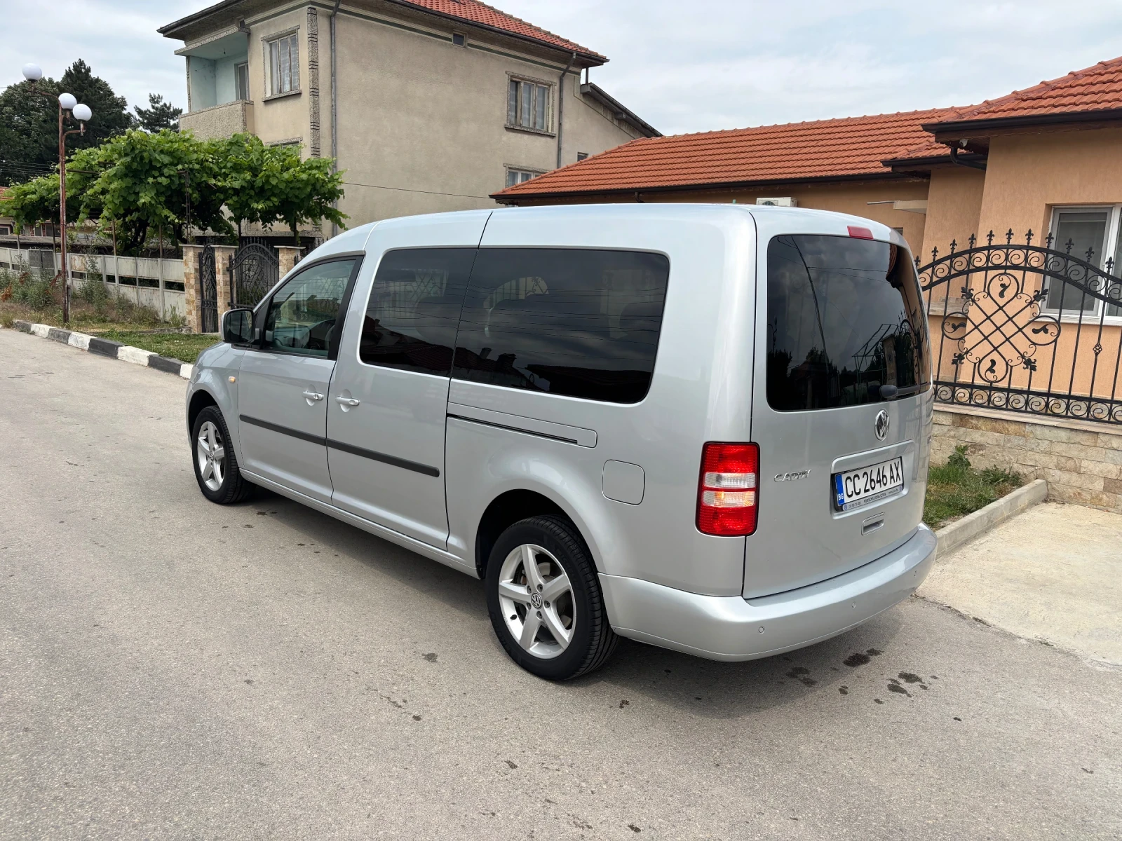 VW Caddy MAXI 1.6TDI 7-������ | Mobile.bg � ����������� 6