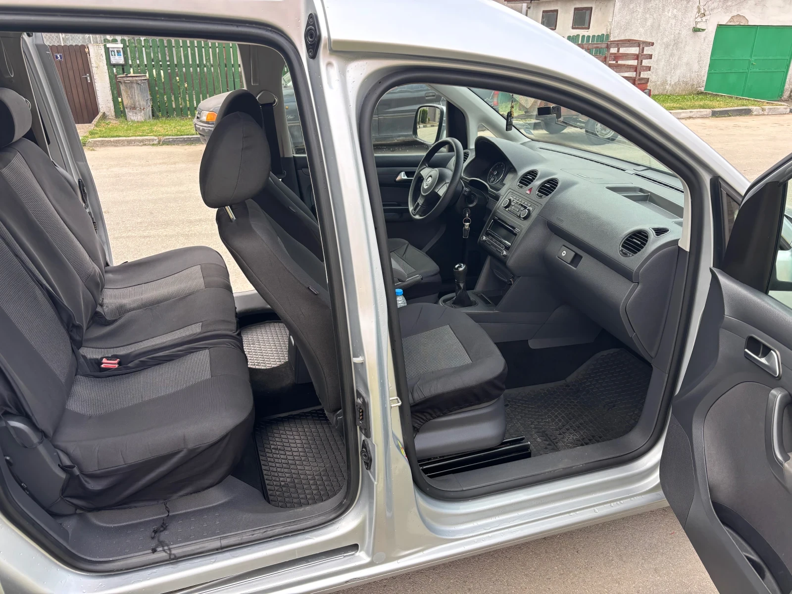 VW Caddy MAXI 1.6TDI 7-������ | Mobile.bg � ����������� 12
