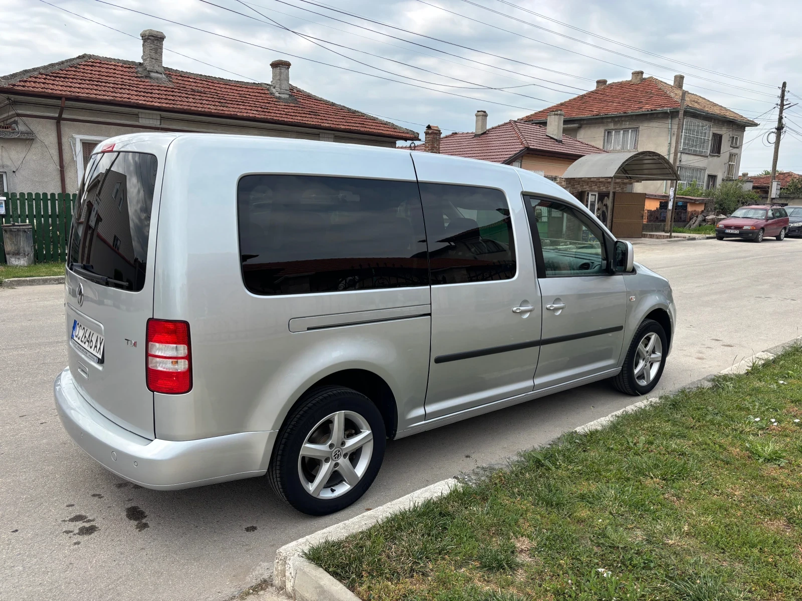 VW Caddy MAXI 1.6TDI 7-������ | Mobile.bg � ����������� 4