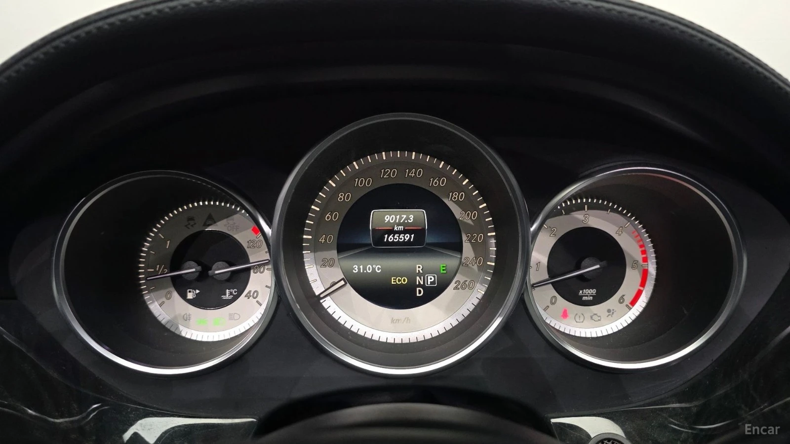 Mercedes-Benz CLS 350 d | 4MATIC | 360 CAMS | PANO | ОБДУХВАНЕ, снимка 8 - Автомобили и джипове - 56160244