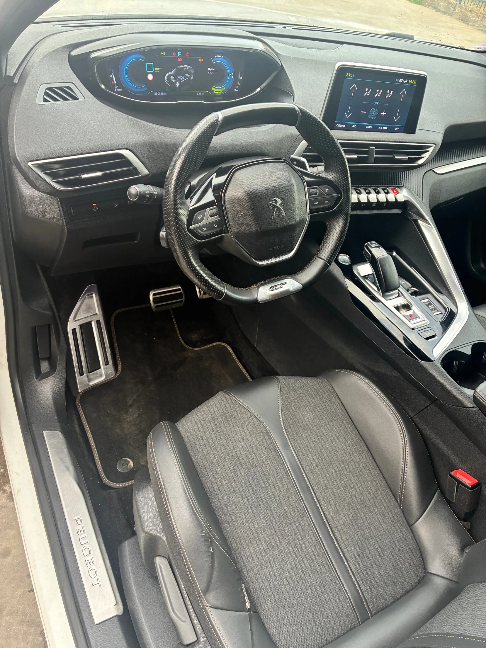 Peugeot 3008 Plug in hybrid 4x4 300hp | Mobile.bg � ����������� 12