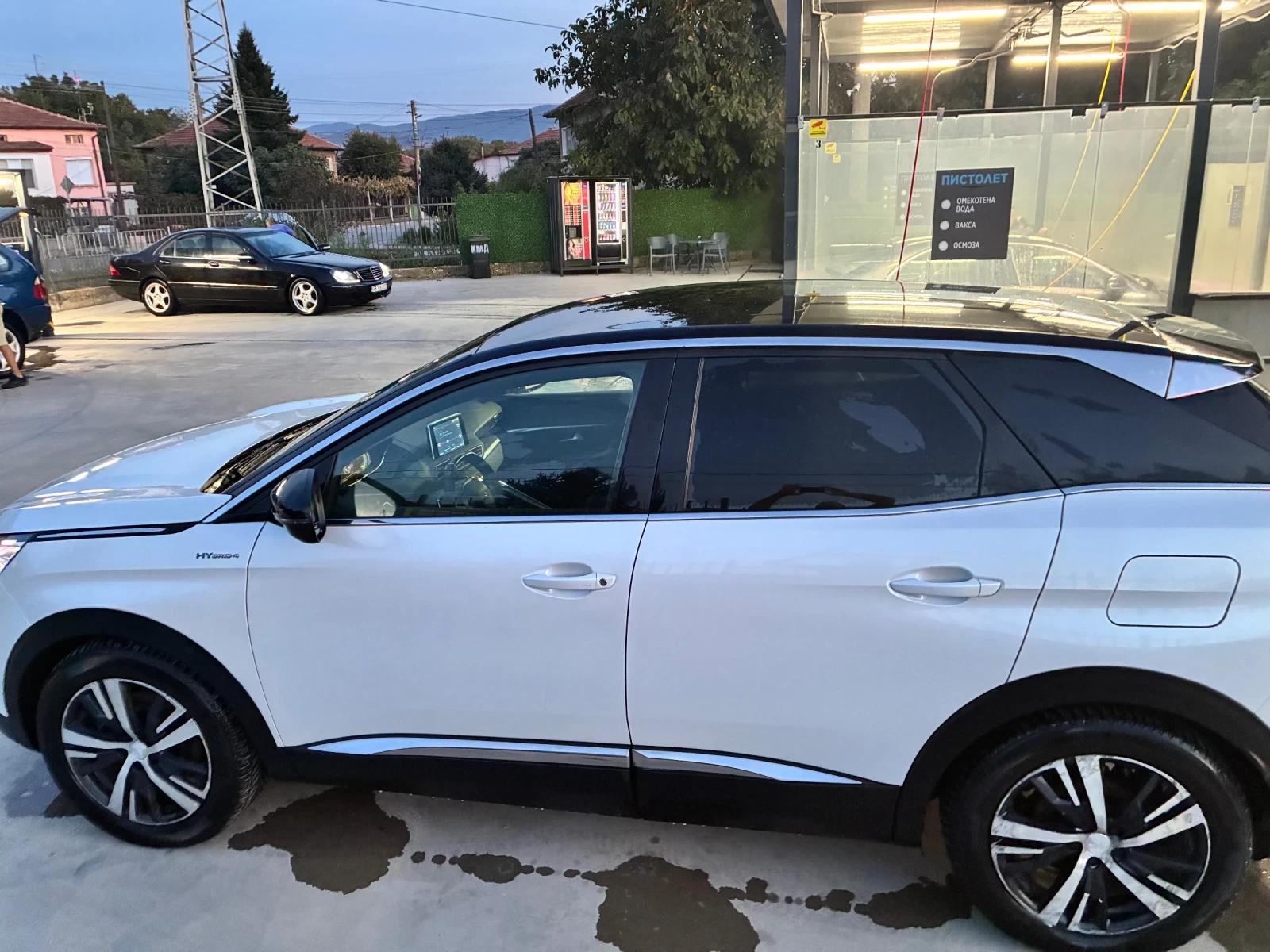 Peugeot 3008 Plug in hybrid 4x4 300hp | Mobile.bg � ����������� 5