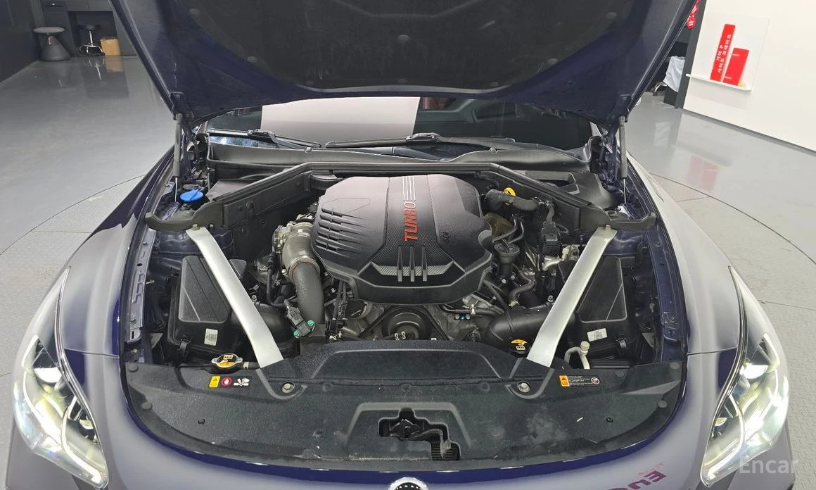 Kia Stinger, снимка 6 - Автомобили и джипове - 56472718