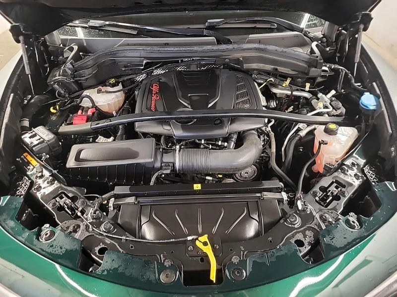 Alfa Romeo Stelvio * TI SPORT* AWD* CARFAX* АВТО КРЕДИТ* , снимка 7 - Автомобили и джипове - 52875138