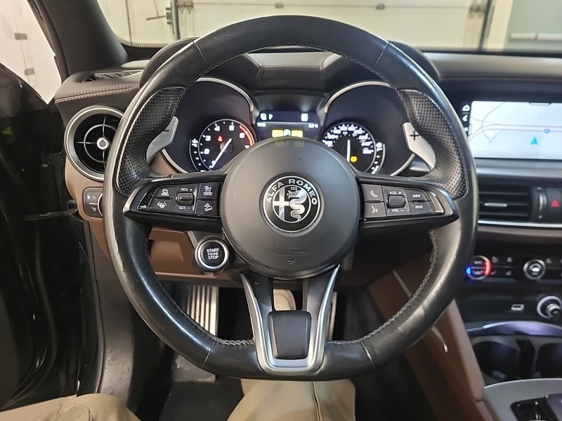 Alfa Romeo Stelvio * TI SPORT* AWD* CARFAX* АВТО КРЕДИТ* , снимка 12 - Автомобили и джипове - 52875138