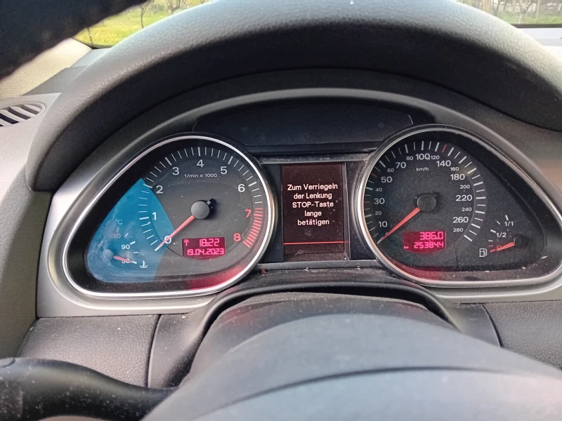 Audi Q7 4.2i, снимка 17 - Автомобили и джипове - 52900492