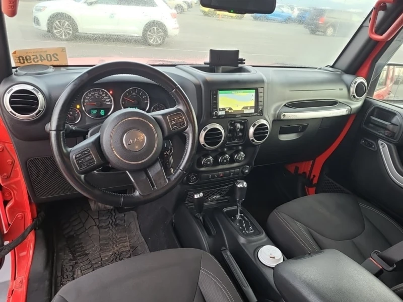 Jeep Wrangler * SAHARA * CARFAX * ФИНАНСИРАНЕ , снимка 11 - Автомобили и джипове - 53294321