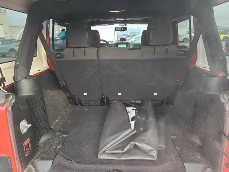 Jeep Wrangler * SAHARA * CARFAX * ФИНАНСИРАНЕ , снимка 14 - Автомобили и джипове - 53294321