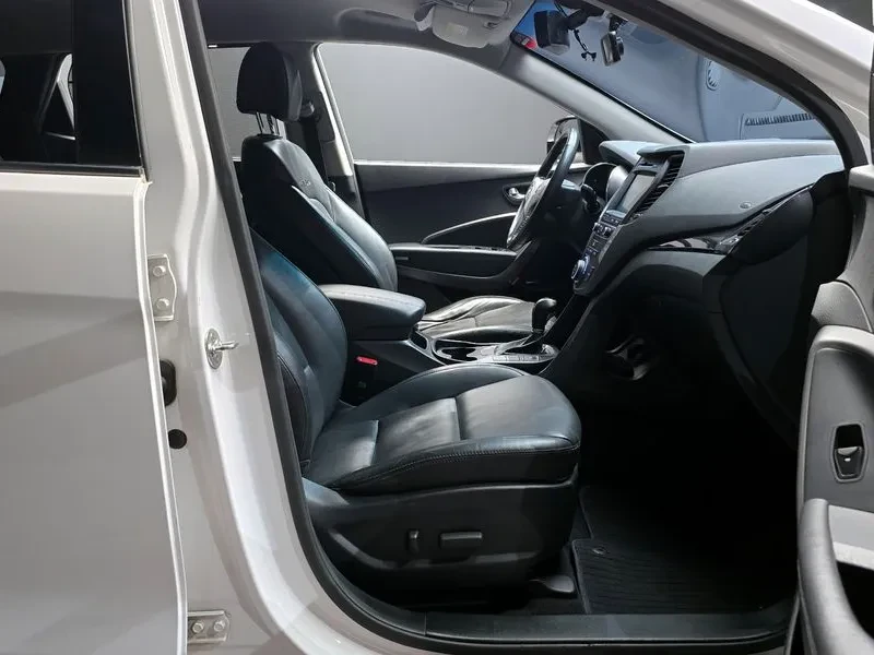 Hyundai Santa fe 2.0, снимка 11 - Автомобили и джипове - 54872694