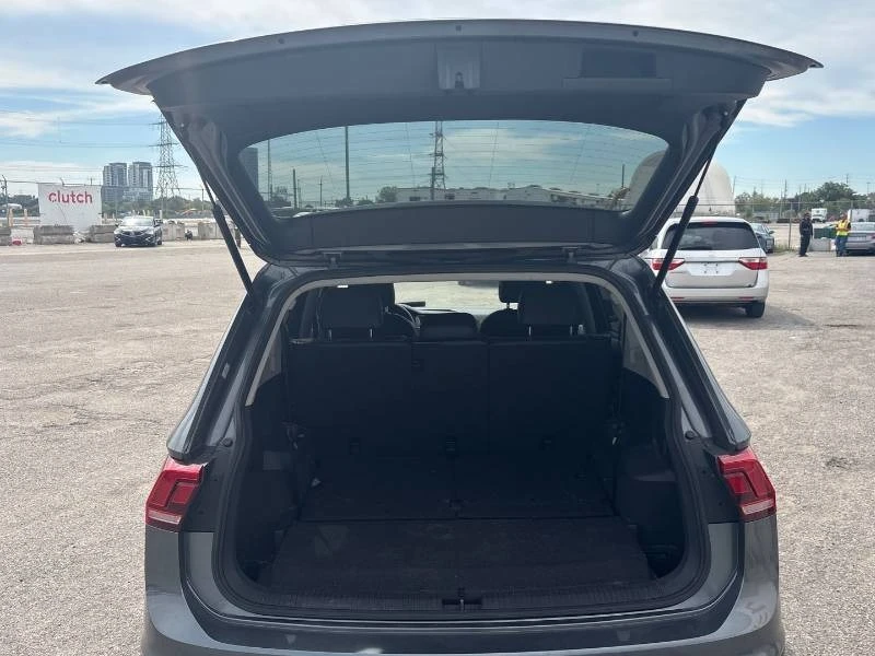VW Tiguan * 4MOTION * COMFORTLINE* PANO * ПОДГРЕВ * КАМЕРА, снимка 16 - Автомобили и джипове - 55045907