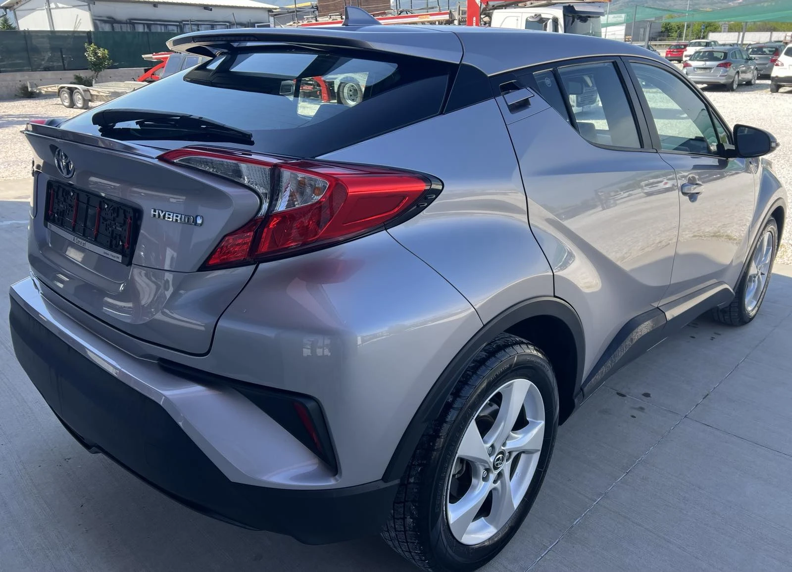 Toyota C-HR 1.8 HYBRID - изображение 5
