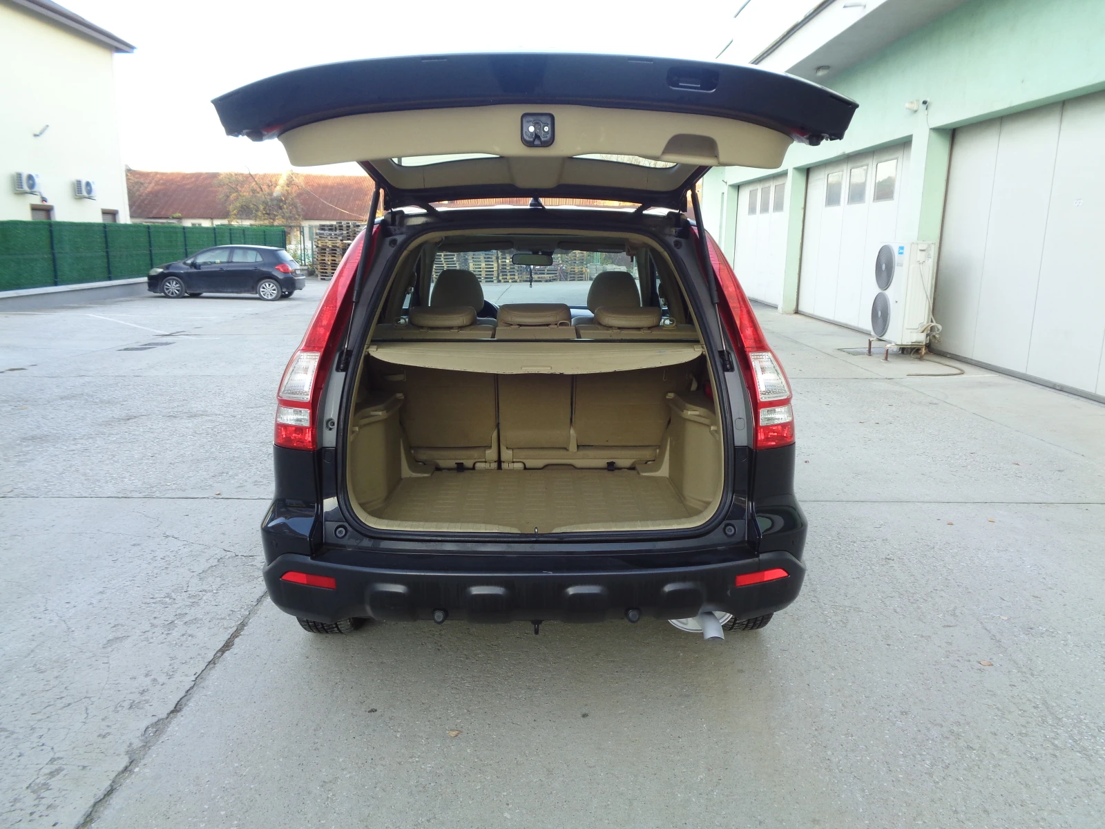 Honda Cr-v 2.2CTDI-140-EXCLUSIVE PLUS-NAVY-KOJA-KAMERA-LIZING - изображение 8