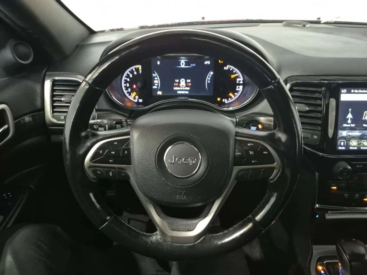 Jeep Grand cherokee ALTITUDE| ALCANTARA| PANORAMA| CARFAX| , снимка 9 - Автомобили и джипове - 54110282