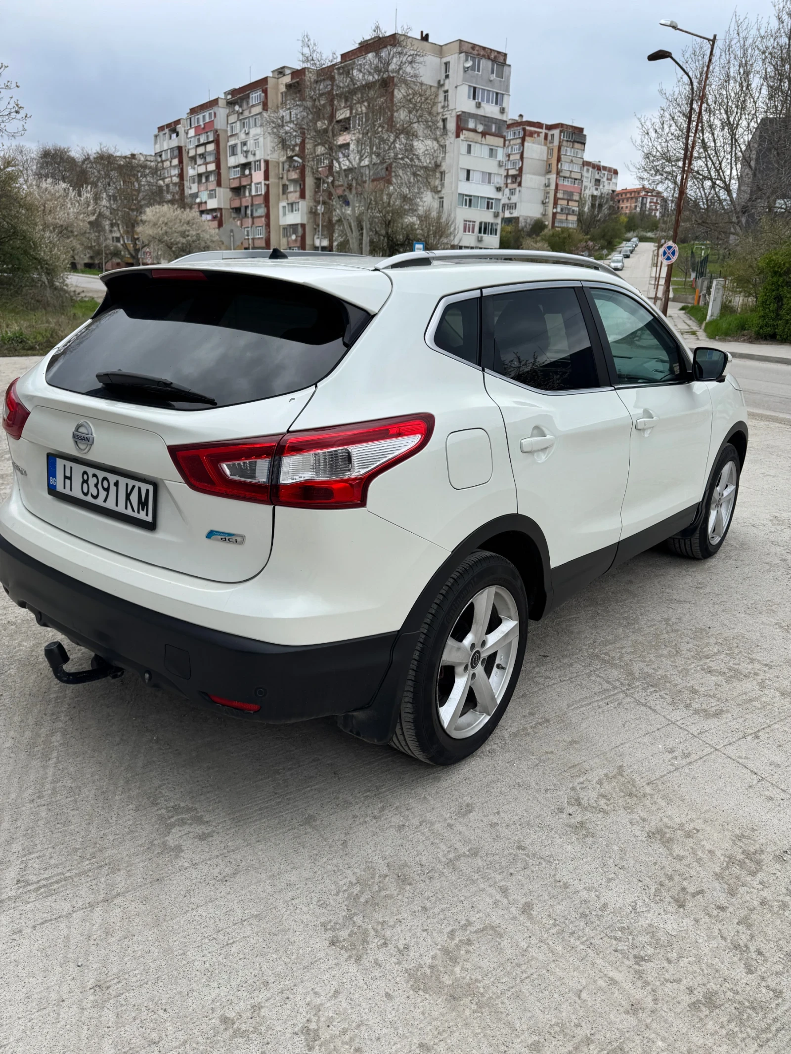 Nissan Qashqai Nissan Qashqai 1.5 dCi | Панорама | 360 Камери | K, снимка 4 - Автомобили и джипове - 54167639