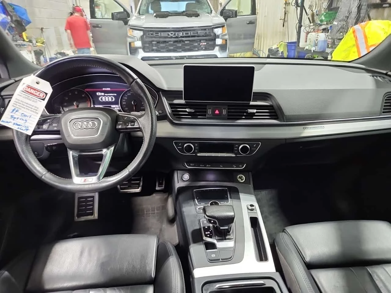 Audi Q5 PROGRESSIV| PANORAMA| 2 КЛЮЧА| CARFAX, снимка 10 - Автомобили и джипове - 54185703