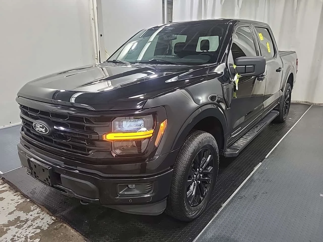 Ford F150 XLT CREW CAB SHORT BED| 2 КЛЮЧА| ПОДГРЕВИ| 