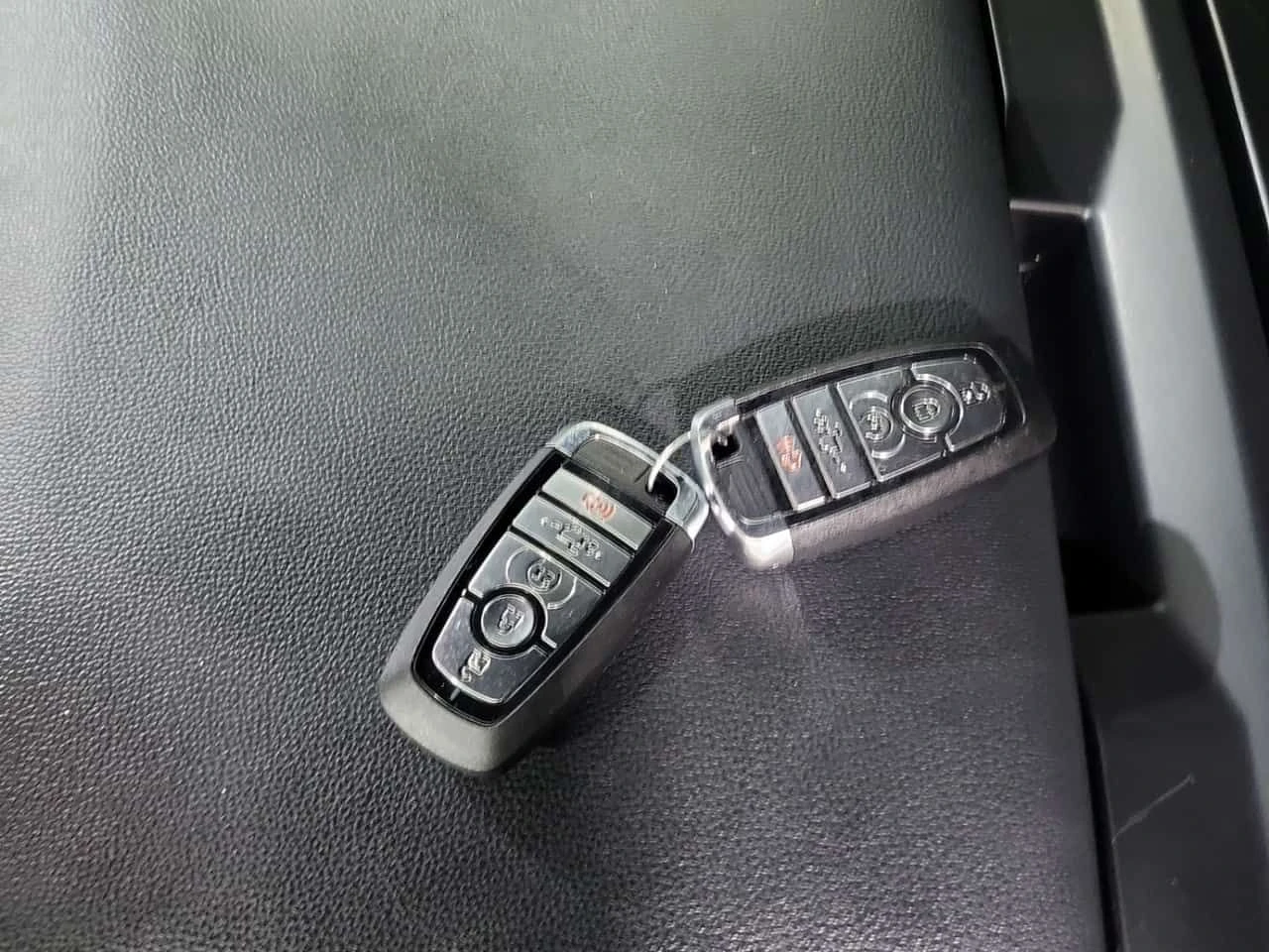 Ford F150 XLT CREW CAB SHORT BED| 2 КЛЮЧА| ПОДГРЕВИ| , снимка 17 - Автомобили и джипове - 54414650