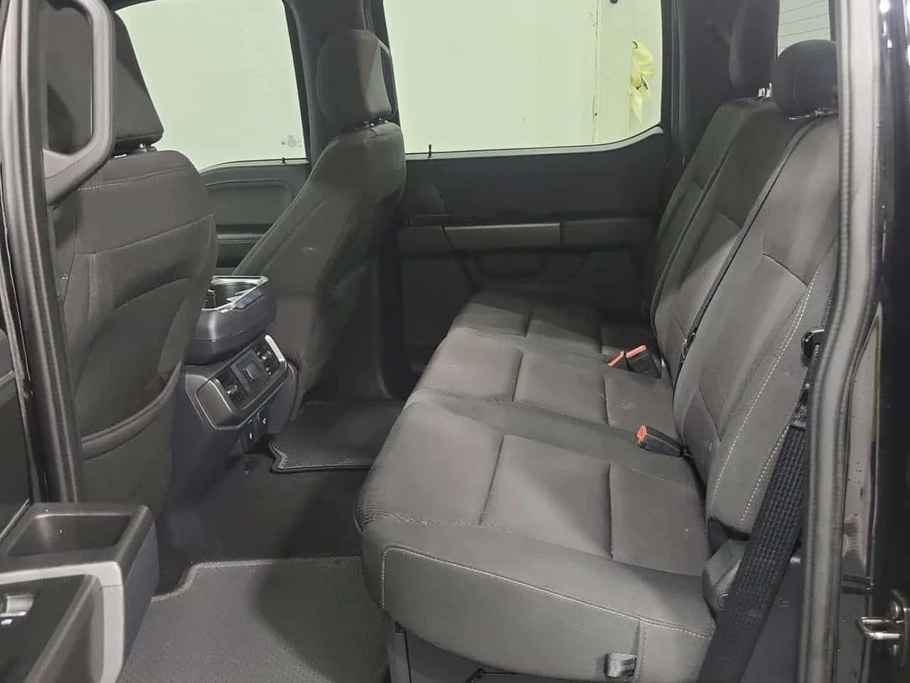 Ford F150 XLT CREW CAB SHORT BED| 2 КЛЮЧА| ПОДГРЕВИ| , снимка 12 - Автомобили и джипове - 54414650