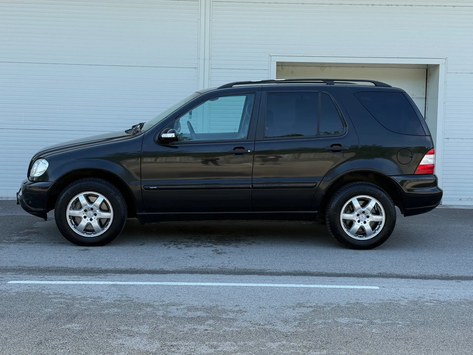 Mercedes-Benz ML 270 2.7 CDI, снимка 3 - Автомобили и джипове - 54783778