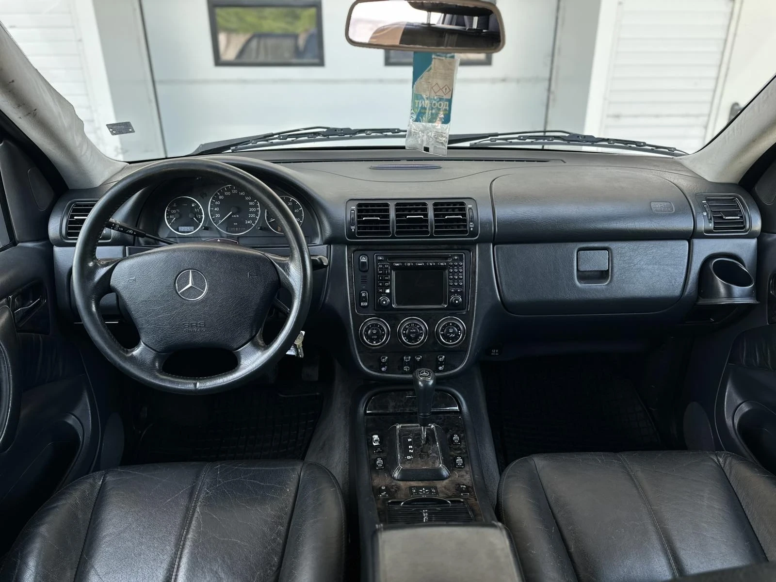 Mercedes-Benz ML 270 2.7 CDI, снимка 11 - Автомобили и джипове - 54783778