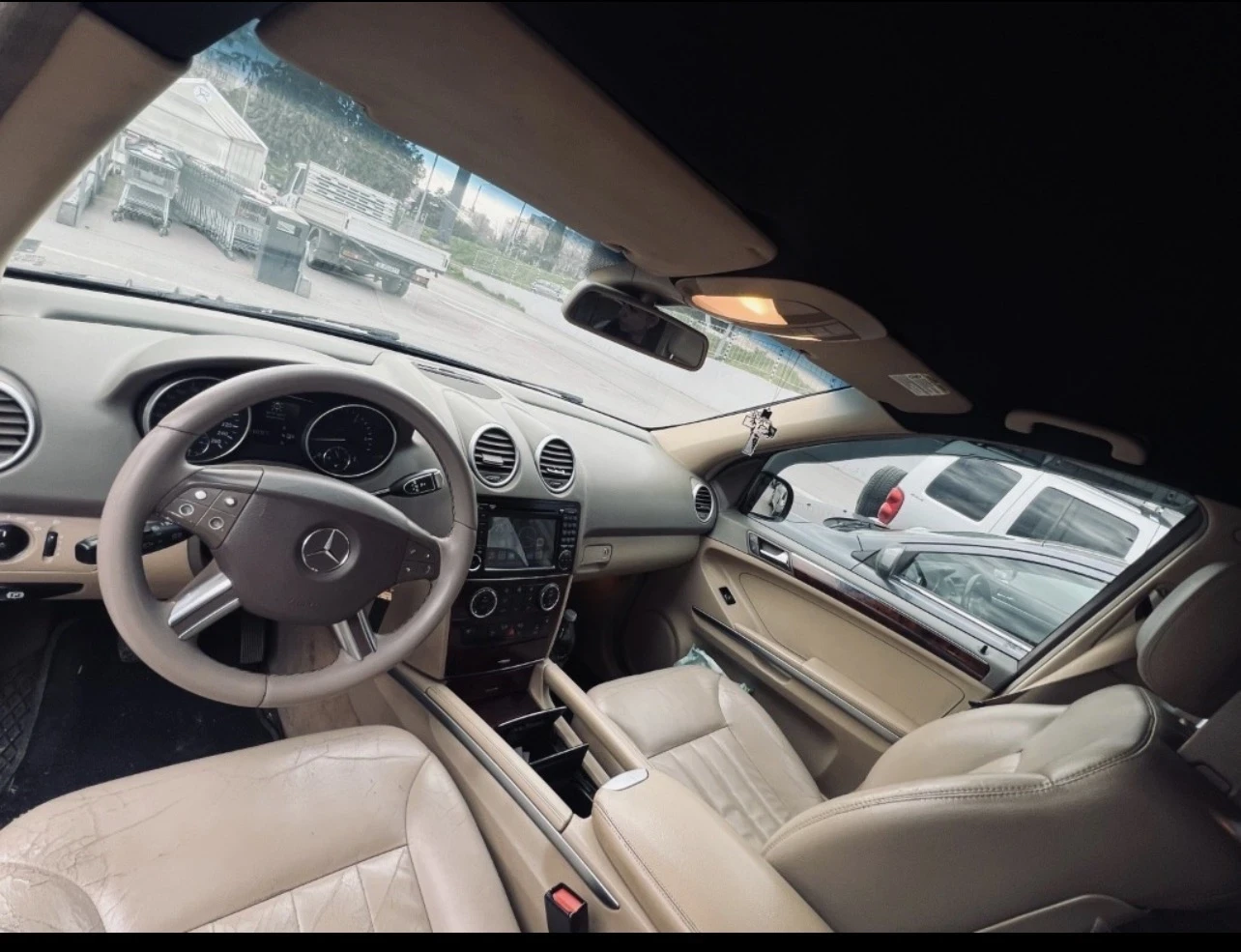 Mercedes-Benz ML 320, снимка 2 - Автомобили и джипове - 56038242