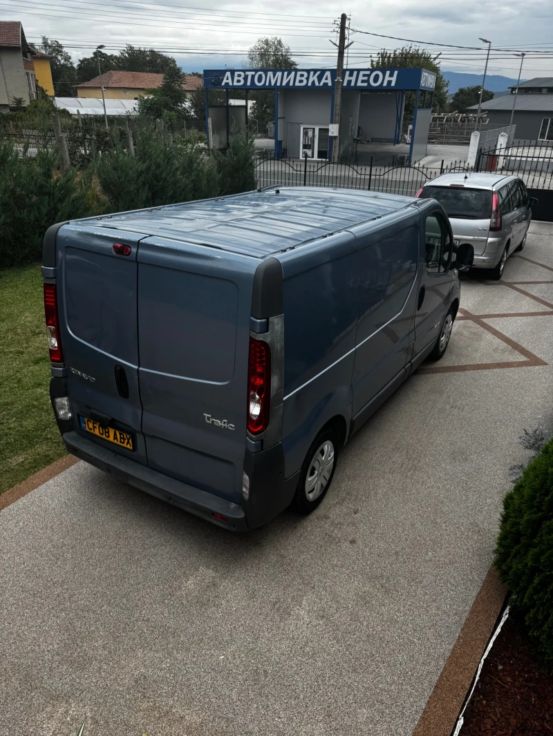 Renault Trafic 2.0 dci, снимка 6 - Бусове и автобуси - 52024657