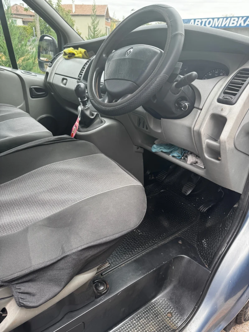 Renault Trafic 2.0 dci, снимка 11 - Бусове и автобуси - 52024657