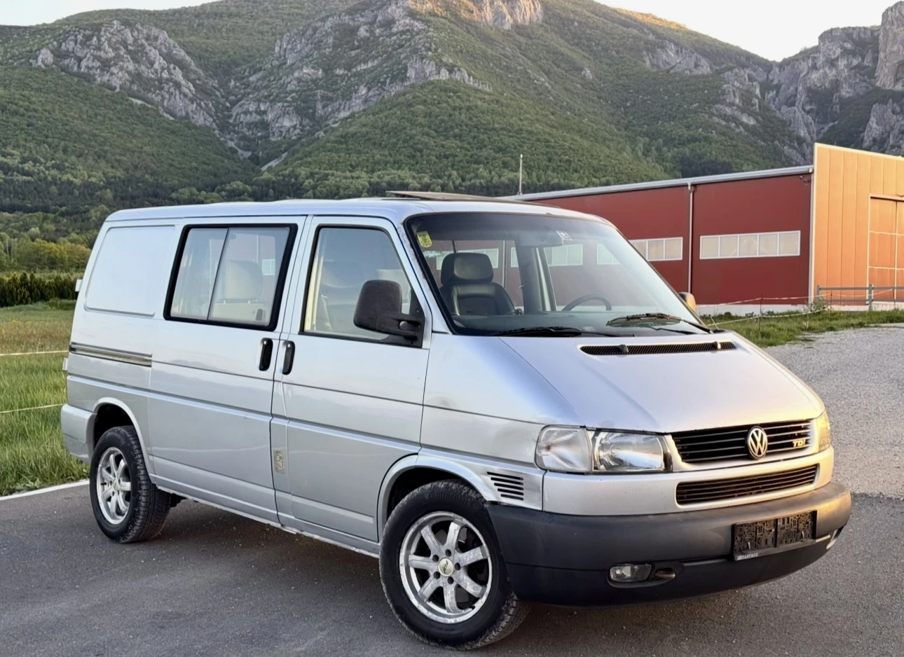 VW Transporter 2.5 TDI - 151кс / TransVan Comfortline / КЛИМАТИК 