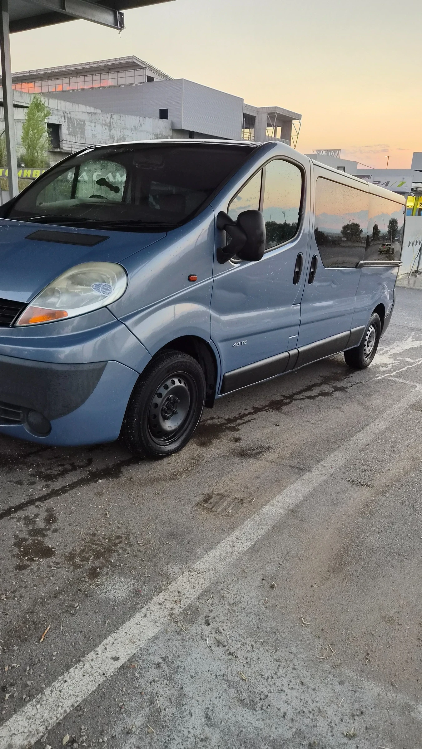 Renault Trafic PERFECT 1.9, снимка 6 - Бусове и автобуси - 55792120