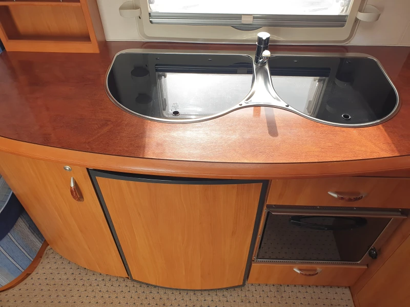 Каравана Hobby 540 EXCELSIOR , снимка 10 - Каравани и кемпери - 52394612