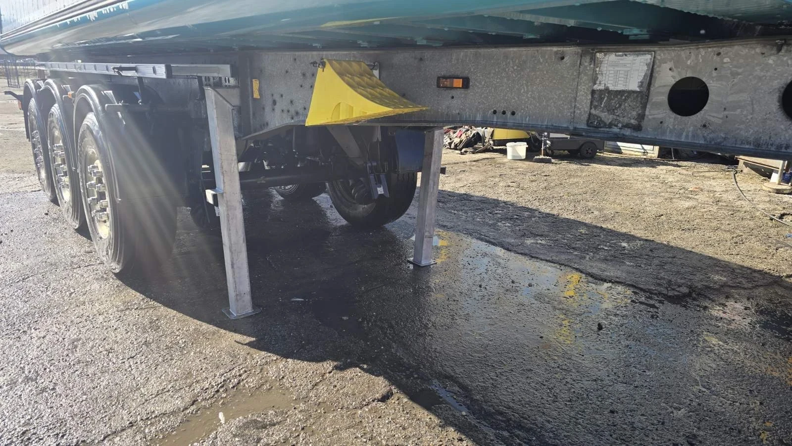 ����������� Schmitz 25 ���. / ���� 5320 ��. | Mobile.bg � ����������� 11