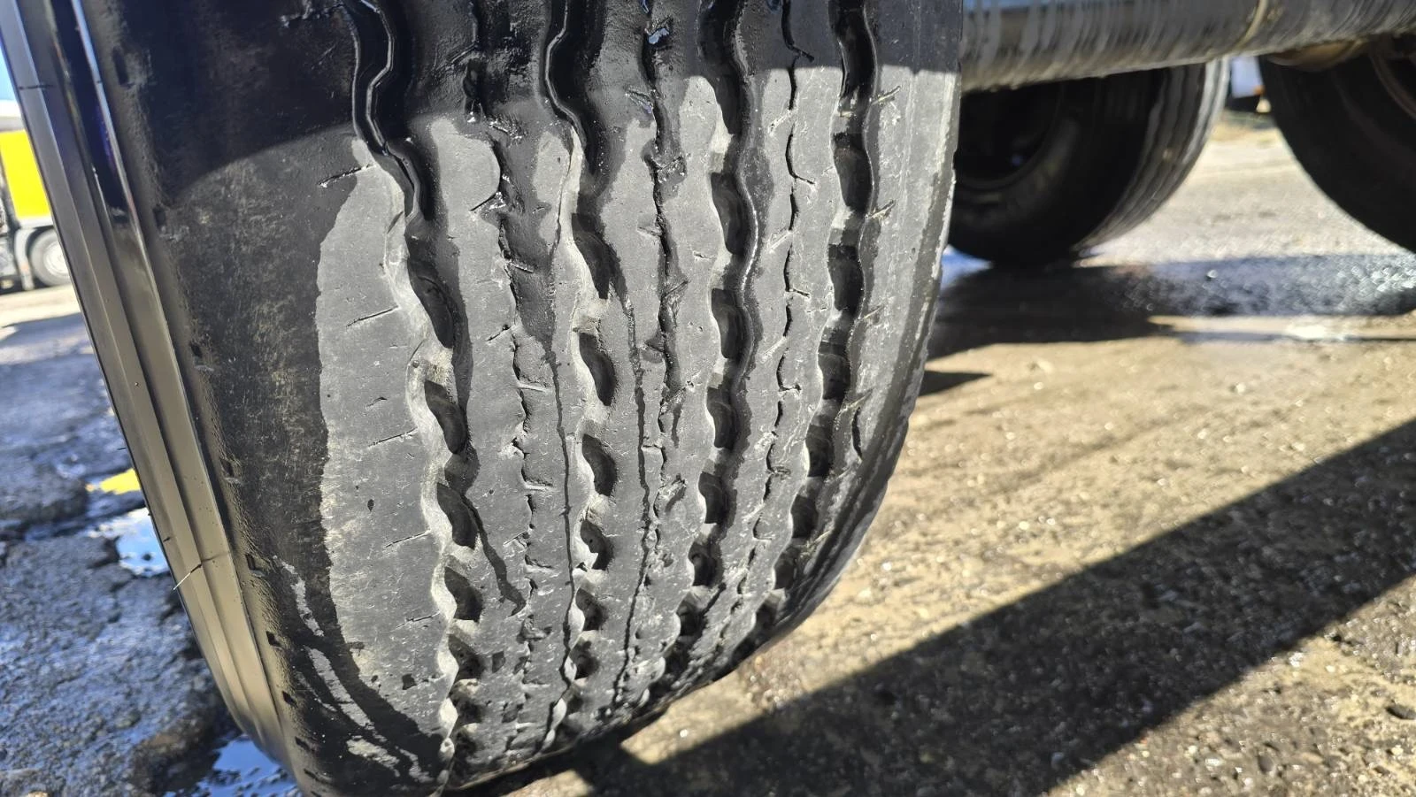 ����������� Schmitz 25 ���. / ���� 5320 ��. | Mobile.bg � ����������� 13