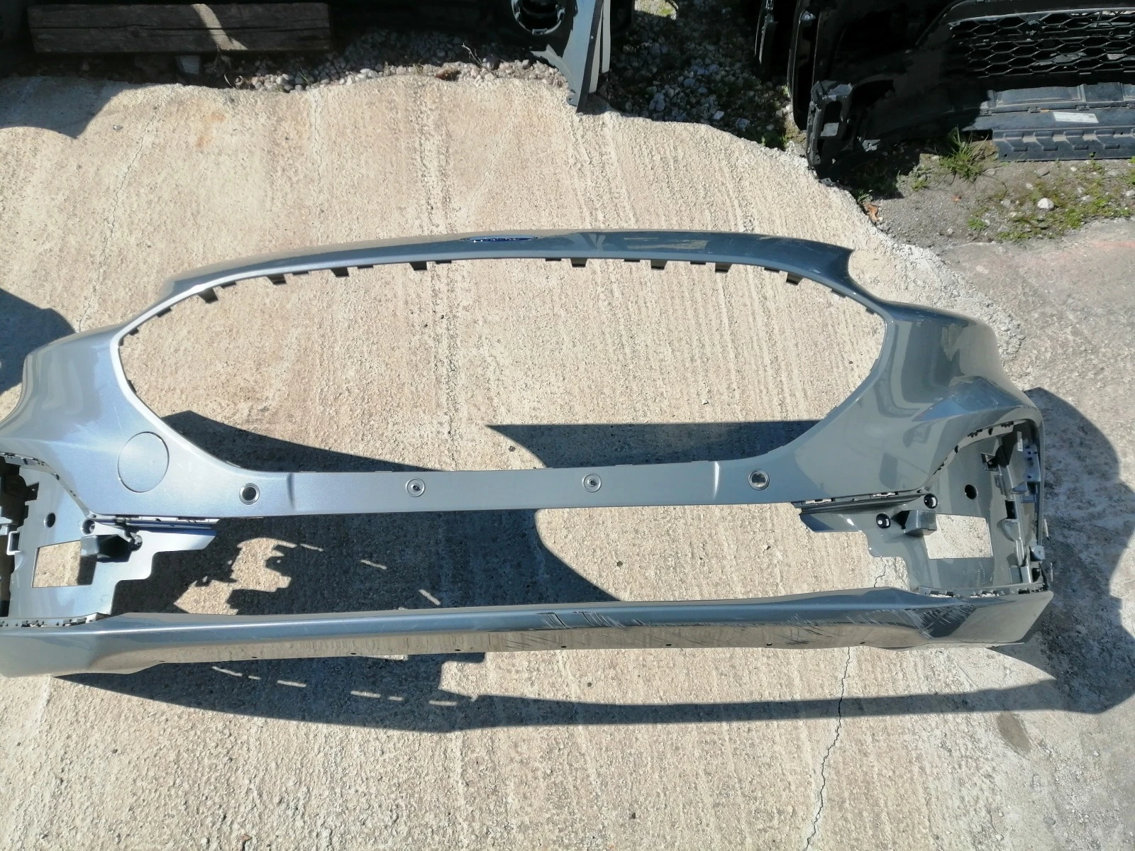       2020....LV4B-17D957.... | Mobile.bg   1