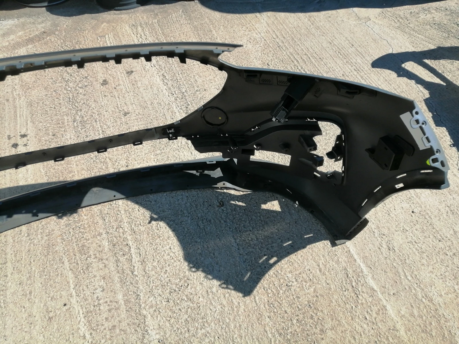       2020....LV4B-17D957.... | Mobile.bg   8