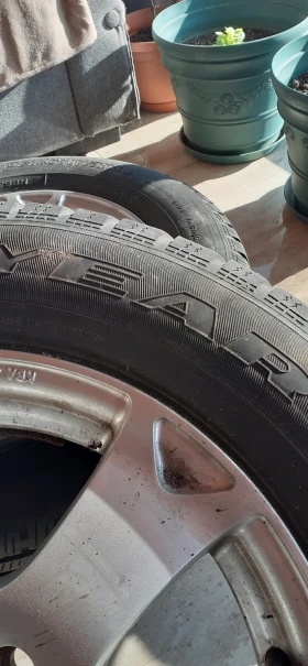 Гуми с джанти Goodyear 215/65R16, снимка 10 - Гуми и джанти - 48440318