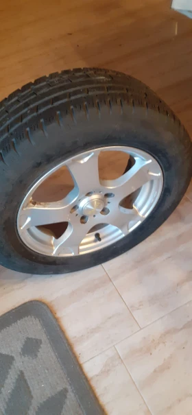 Гуми с джанти Goodyear 215/65R16, снимка 2 - Гуми и джанти - 48440318