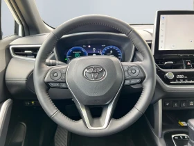 Toyota Corolla Cross 2.0 HYBRID* TEAM D* DISTRONIC* CARPLAY* , снимка 9