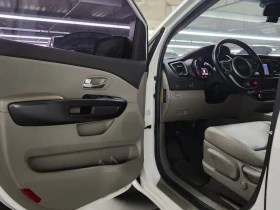 Kia Carnival 2.2 CRDI - 10987 € / 21488.70 лв. - 34402183 10