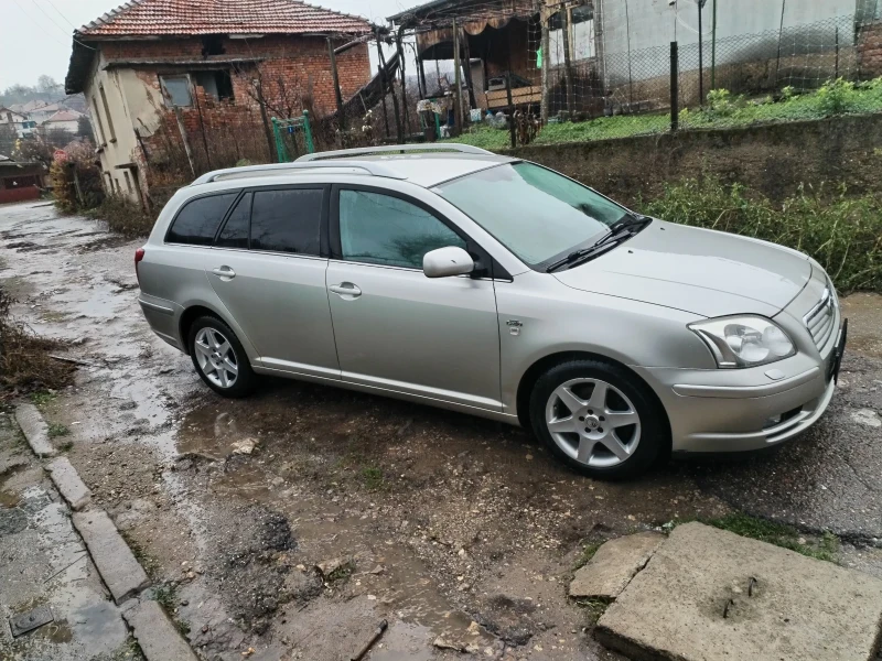 Toyota Avensis, снимка 5 - Автомобили и джипове - 48467583