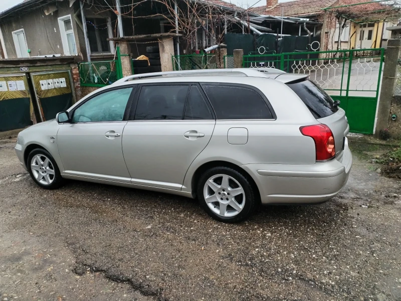 Toyota Avensis, снимка 3 - Автомобили и джипове - 48467583